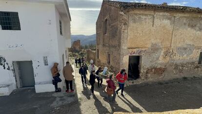 Romería por el día de la Inmaculada, el 8 de diciembre, en el pueblo en reconstrucción de Tablate (Granada). Imágenes cedidas por la Asociación Cultural Tablate Histórico.