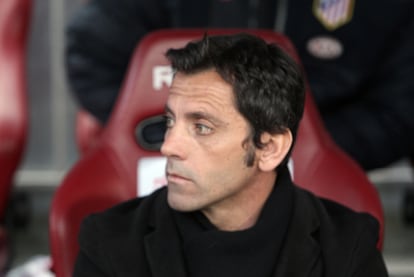 Quique Sánchez Flores durante el partido Atlético de Madrid-Valencia.