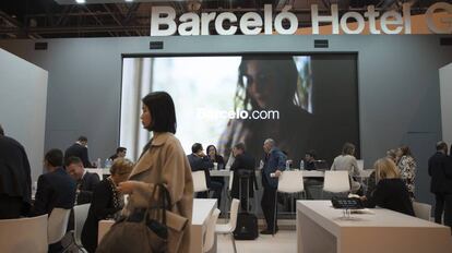 Stand de Barceló en la feria de turismo Fitur celebrada en Ifema, en Madrid.