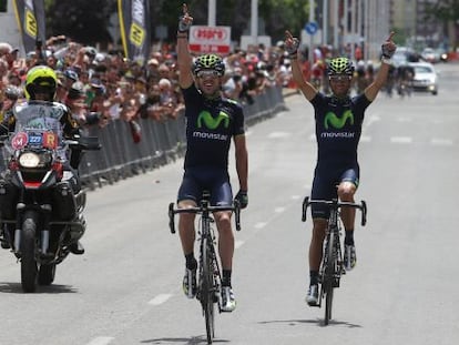 Ion Izagirre cruza la meta por delante de Valverde.