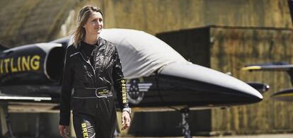 Aude Lemordant, piloto de acrobacias de Breitling y piloto comercial de AirFrance