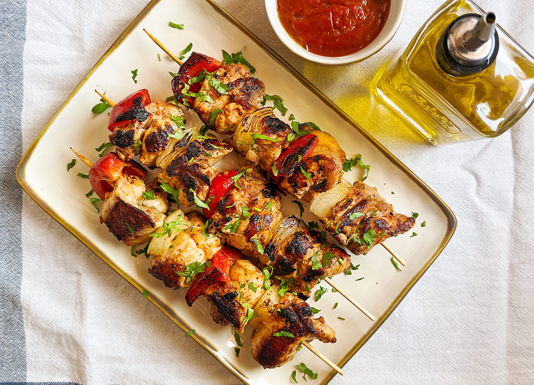 Pinchos de pollo con harissa