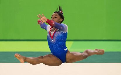 La gimnasta estadounidense Simone Biles fue la protagonista absoluta de los JJOO de Rio de Janeiro.  Maravilló al mundo con sus ejercicios que le valieron cuatro medallas de oro y una de bronce.
