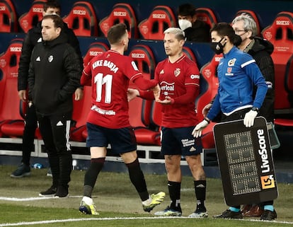 Chimy Ávila entra este sábado en el campo de El Sadar en sustitución de Kike Barja.