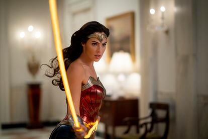 Gal Gadot como Wonder Woman.