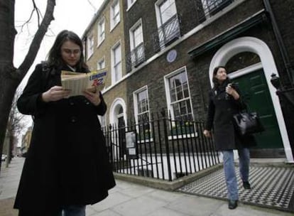 El número 48 de Dougthy Street, en Londres, alberga la casa donde Charles Dickens escribió <i>Oliver Twist.</i>