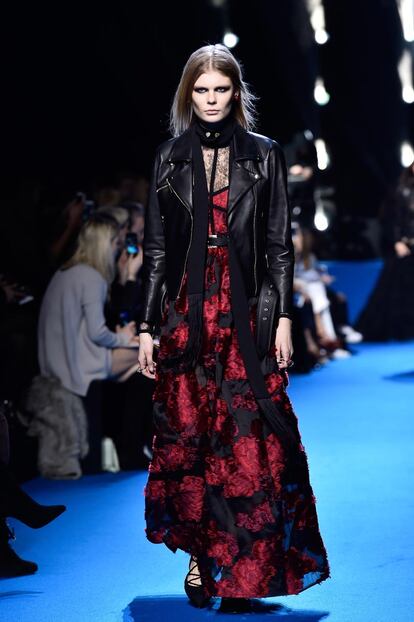 Elie Saab : Runway &#8211; Paris Fashion Week Womenswear Fall/Winter 2016/2017