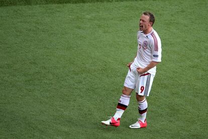 Krohn-Dehli celebra el gol.