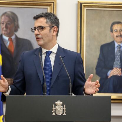 El nuevo ministro de la Presidencia, Félix Bolaños, interviene tras recibir su cartera ministerial en la sede ministerial, a 12 de julio de 2021, en Madrid (España). El traspaso de carteras se efectúa después de que el nuevo ministro haya prometido su cargo ante el Rey y después de que el BOE publicara este lunes dos reales decretos con los cambios anunciados el pasado sábado por el presidente del Gobierno para la remodelación del Ejecutivo de coalición del PSOE y Unidas Podemos.
12 JULIO 2021;COALICIÓN;GOBIERNO;NUEVOS MINISTROS;MINISTRA;VICEPRESIDENTE
EUROPA PRESS/R.Rubio.POOL
12/07/2021