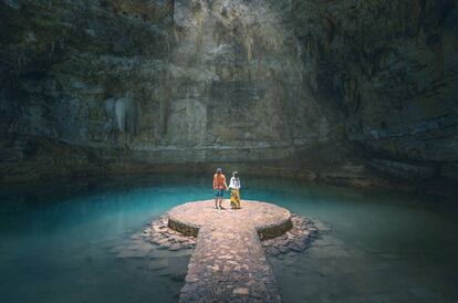 Cenote de Suytun, cerca de la ciudad de Valladolid, en la península mexicana de Yucatán.
