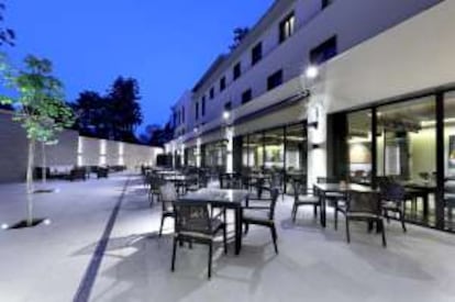 Terraza del hotel Washington Irving, en Granada.