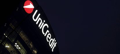 Sede del banco italiano UniCredit en Mil&aacute;n.