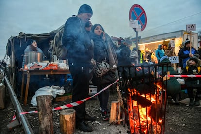 Refugiados en Dorohusk, en la frontera de Polonia con Ucrania, el sábado 5 de marzo.