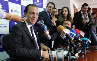 El superintendente de Servicios P&uacute;blicos de Colombia, Jos&eacute; Miguel Mendoza, ayer en una rueda de prensa en Bogot&aacute;