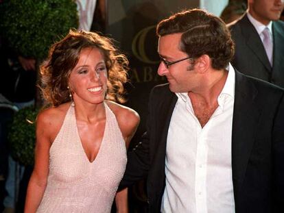 Ana Aznar junto a su futuro marido Alejandro Agag, duratne la despedida de solteros de ambos.