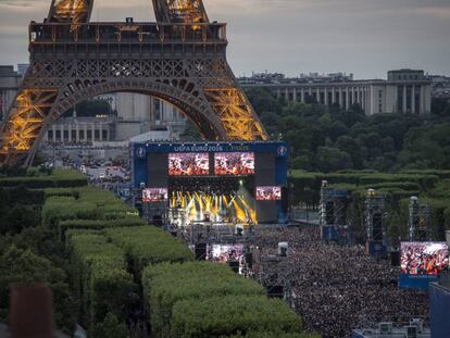 Concierto de Muse durante la Eurocopa 2016 en la Fan Zone de París.
