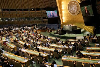 La primera ministra británica, Theresa May, se dirige a la Asamblea General en Nueva York.