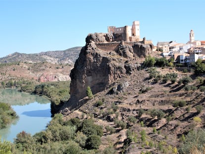 El río Cabriel en la confluencia con el Xúquer en Cofrentes.