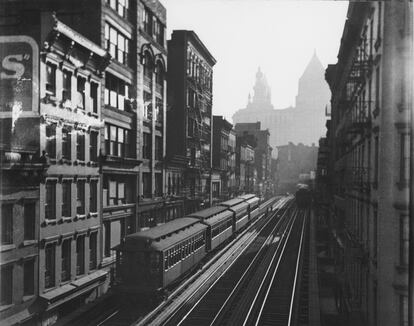 Tercera Avenida EI, de la serie 'Bicycle Trip', Nueva York, 1939.