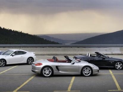 De izquierda a derecha, Peugeot RCZ, Toyota GT86, Porsche Boxster y Mercedes SLK.