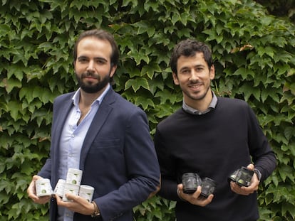 Víctor Abrines, a la izquierda, junto a Pepe Cabestany, fundadores de Matcha&Co.