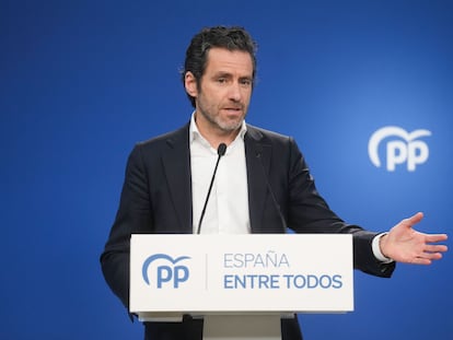 El portavoz de campaña del PP, Borja Sémper, en rueda de prensa ofrecida este lunes en la sede el partido, en Madrid.