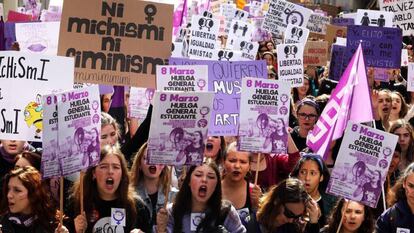 Concentración del Sindicato de Estudiantes en la Puerta del Sol, dentro de la huelga estudiantil-feminista convocada con motivo del Día de la Mujer, el 8 de marzo de 2019.