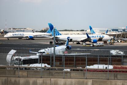 Aviones de United Airlines en el Aeropuerto Internacional Newark Liberty, Nueva Jersey.