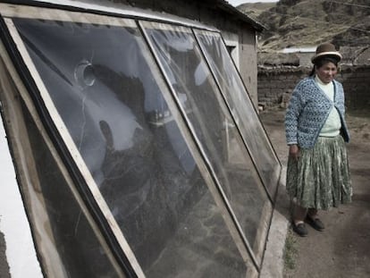 Un muro especial y el sellado de los techos eleva la temperatura de las viviendas hasta 12ºC en el frío invierno en el altiplano andino.