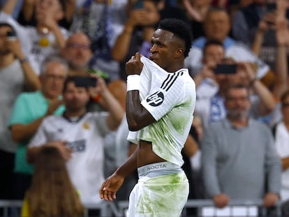 Vinicius celebra su tanto en el partido ante el Villarreal este sábado.