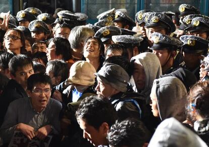 Protesta multitudinaria ante el Parlamento de Tokio (Japón) en contra de la aprobación de una polémica reforma de las Fuerzas Armadas japonesas, cuya tramitación legislativa ha entrado en su recta final.