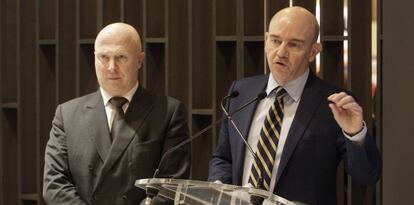 Hugo Rovira, director general de NH para España, Andorra y Portugal, y Ramón Aragonés, director ejecutivo del grupo, en Fitur.