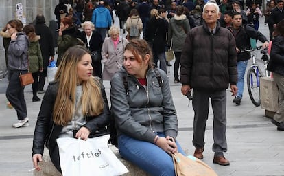 Jovenes en Preciados (Madrid) en una foto de 2018. 