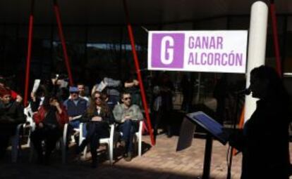 Asamblea de Ganar Alcorcón celebrada ayer en el centro cívico Miguel Ángel Blanco.