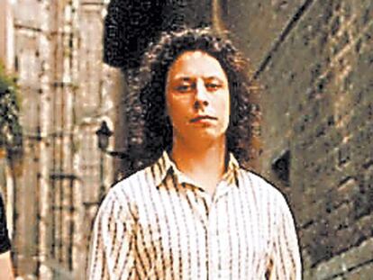Stuart Cable, en una imagen de promoción de 2003.