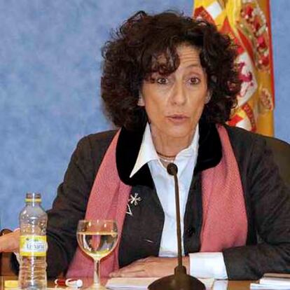 La ministra de Educación, Mercedes Cabrera, ayer.