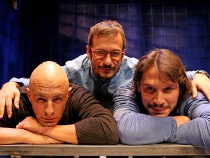 De izquierda a derecha, Roberto &Aacute;lamo, David Serrano y Sergio Peris-Mencheta, ayer en los Teatros del Canal.