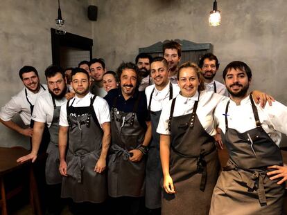 EL EQUIPO DEL RESTAURANTE D´STAGE / CAPEL