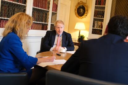 "Nunca en política internacional he visto tan claramente la diferencia entre el bien y el mal", ha asegurado el primer ministro británico