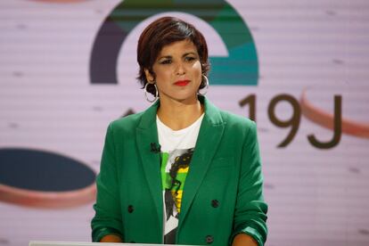 La candidata de Adelante Andalucía a la presidencia de la Junta de Andalucía, Teresa Rodríguez, previo al debate en RTVA entre los candidatos a la Presidencia de la Junta de Andalucía.