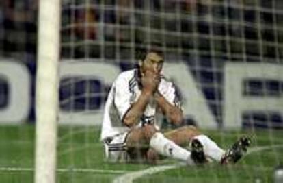 Un gesto expresivo de Raúl durante un partido.