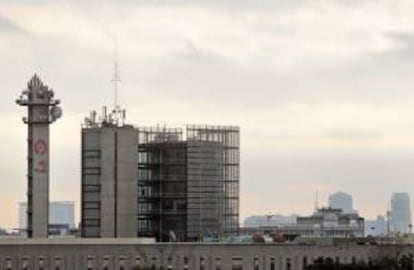 Vista del centro de Televisión Valenciana en Burjassot, con la ciudad de Valencia al fondo. EFE/Archivo