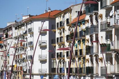 Villanueva de la Serena carece de patrimonio histórico, pero la modernización de algunos barrios ofrece un aire urbano en un entorno rural.