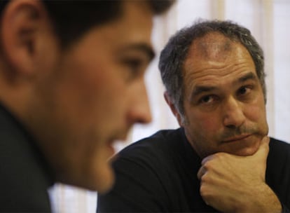 Iker Casillas y Andoni Zubizarreta, el pasado jueves en un restaurante madrileño.