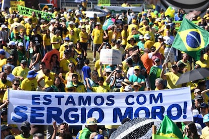 Marcha a favor do ministro Sergio Moro neste domingo na praia de Copacabana.