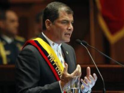 El presidente ecuatoriano, Rafael Correa, entrega su informe a la nación en la sede de la Asamblea Nacional, en San Blas, en el centro histórico de Quito (Ecuador).
