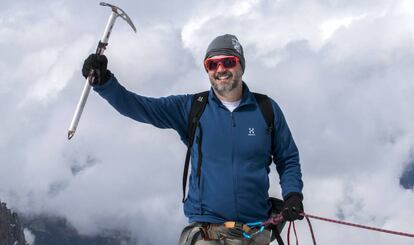 Eduardo Salete probando las gafas Adidas Zonyk Pro