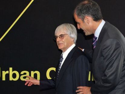 Bernie Ecclestone y Francisco Camps, en la rpesentaci&oacute;n del Gran Prmeio de Valencia, en mayo del 2007. 