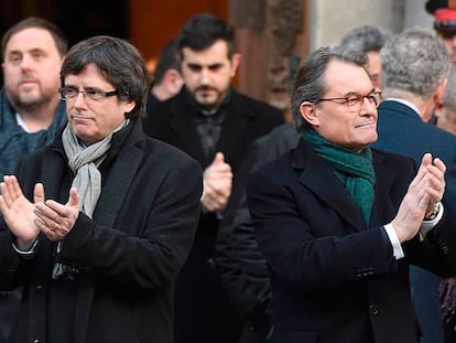 Carles Puigdemont junto a Artur Mas en 2013.