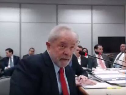 Lula durante o depoimento.